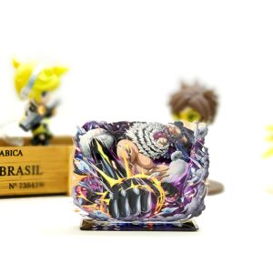 Figurine Charlotte Katakuri en PVC avec posture confiante traits sévères et armure détaillée Big Mom Pirates