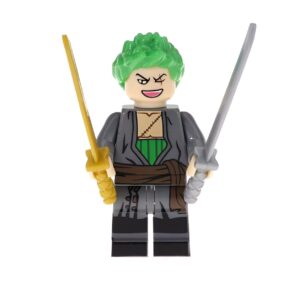 Figurine Lego de Zoro avec ses trois sabres, swordsman de l'équipage Mugiwara One Piece
