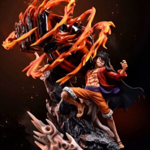 Figurine de Luffy enveloppée par les flammes Karma Fire, posture dynamique et détails peints, 31cm de haut