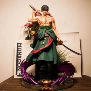 Figurine Zoro avec trois sabres 21 cm en position combattante