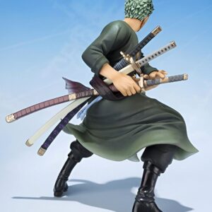 Figurine Zoro Roronoa, bretteur aux trois sabres en kimono vert One Piece
