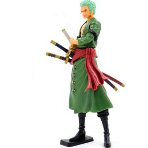 Figurine Zoro 28cm avec ses trois katanas du Santoryu (Wado Ichimonji, Sandai Kitetsu, Shusui)