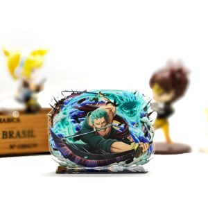 Figurine PVC de Zoro Roronoa, épéiste légendaire des Mugiwara, avec ses trois sabres distinctifs