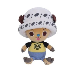 Peluche Chopper 25 centimètrès en cosplay avec tenues variées inspirées de One Piece