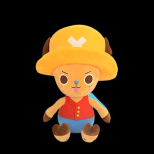Peluche Chopper portant le Chapeau de Paille de Luffy avec expression douce et bienveillante