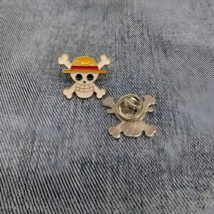 Pin's metallique logo Jolly Roger Chapeau de Paille des Mugiwara