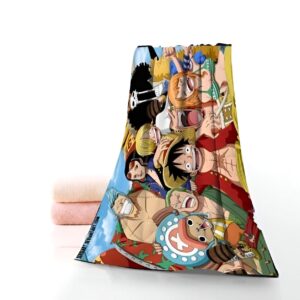 Serviette plage One Piece illustrant l'équipage Mugiwara complet en haute définition avec personnages dynamiques