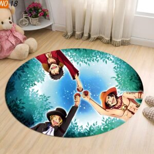 Tapis rond One Piece célébrant les trois frères Luffy, Ace et Sabo avec leurs costumes distinctifs dans une composition fraternelle
